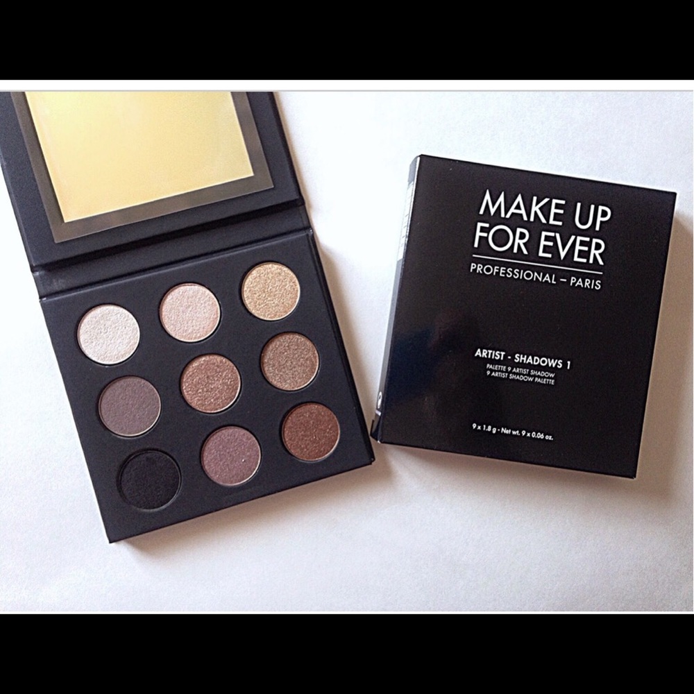 EYESHADOW PALETTE!
